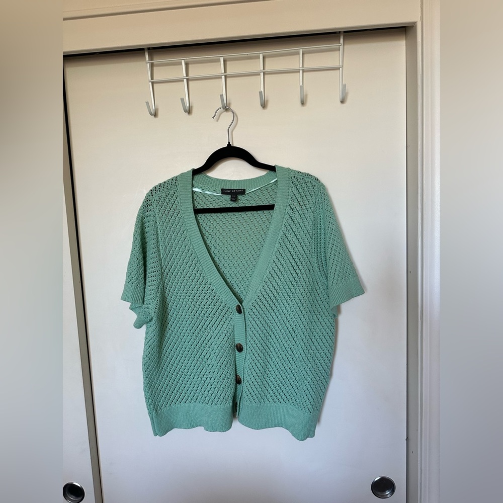 Lane Bryant Short Sleeve Button Front Cropped Cardigan